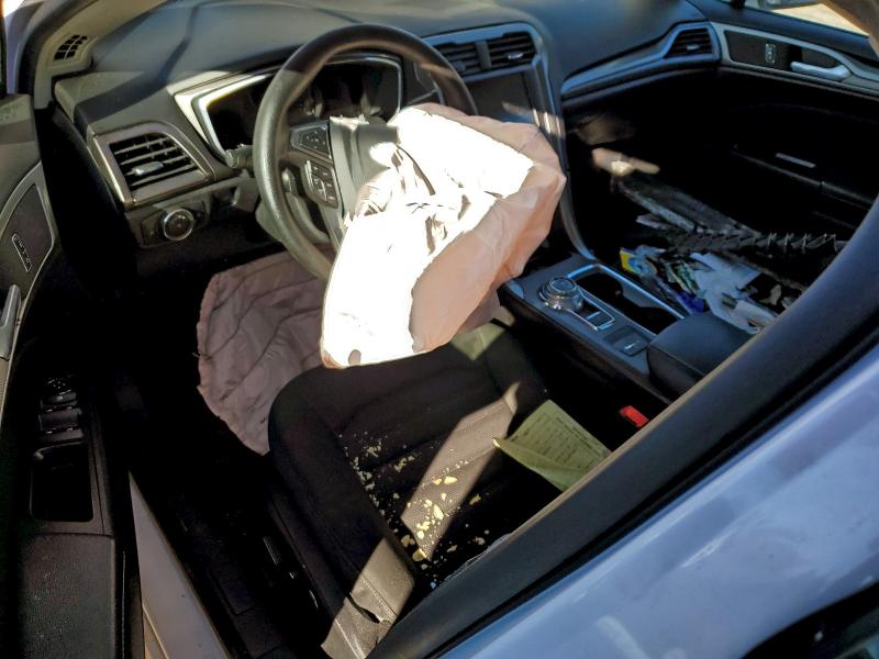 Photo 8 from auction – 2017 FORD FUSION with VIN 3FA6P0HD9HR174454