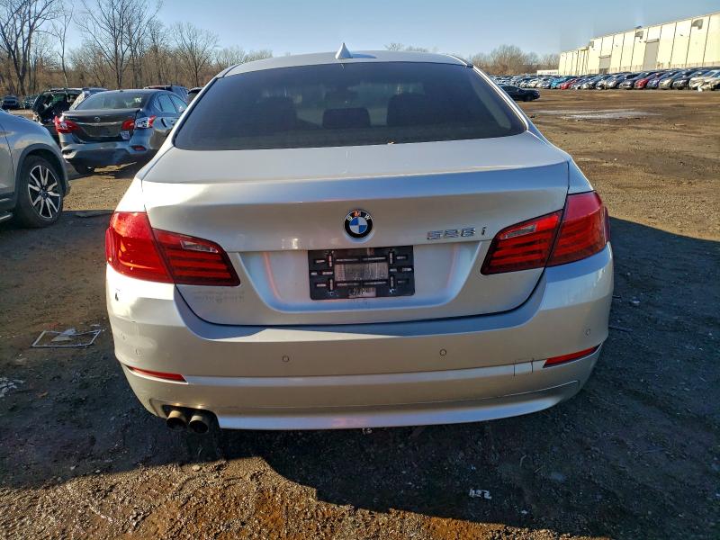 Photo 6 from auction – 2012 BMW 528 XI with VIN WBAXH5C55CDW08053