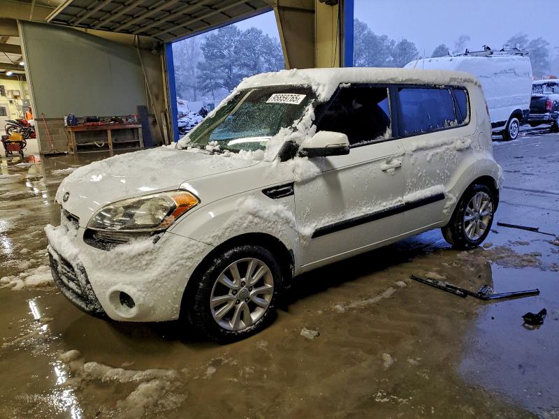 KIA SOUL + 2013 with VIN KNDJT2A65D7639353 - Photo from auction