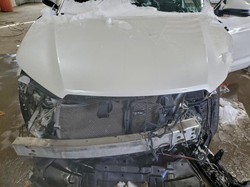 Photo 12 from auction – 2017 TOYOTA HIGHLANDER with VIN 5TDBZRFH1HS430936