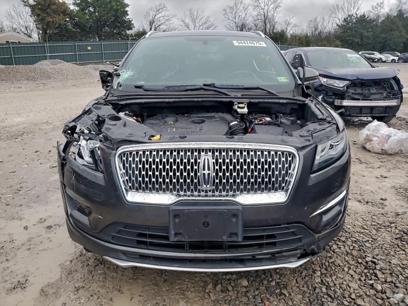 Photo 5 from auction – 2019 LINCOLN MKC SELECT with VIN 5LMCJ2D91KUL03436