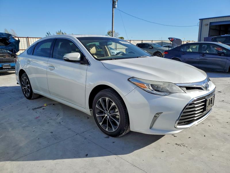 Photo 4 from auction – 2016 TOYOTA AVALON XLE with VIN 4T1BK1EB3GU197036