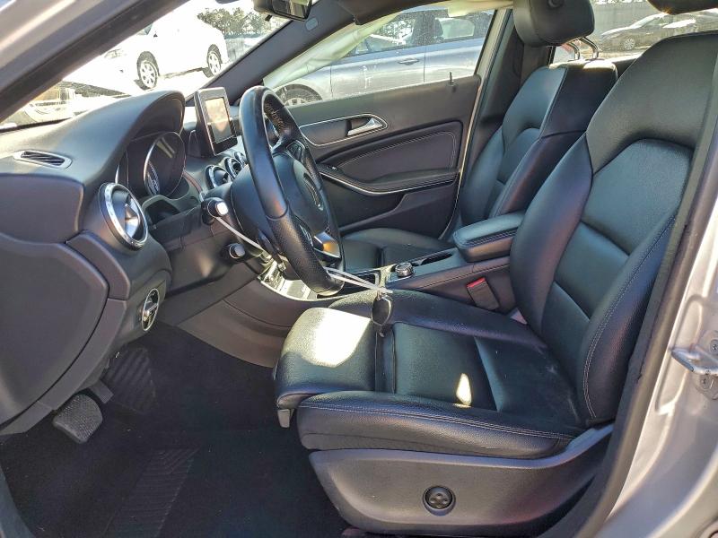 Photo 7 from auction – 2016 MERCEDES-BENZ GLA with VIN WDCTG4EB9GJ231763