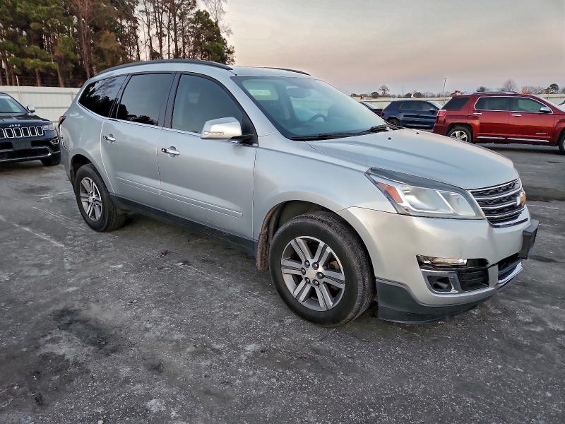 Photo 4 from auction – 2015 CHEVROLET TRAVERSE with VIN 1GNKRHKD5FJ103177