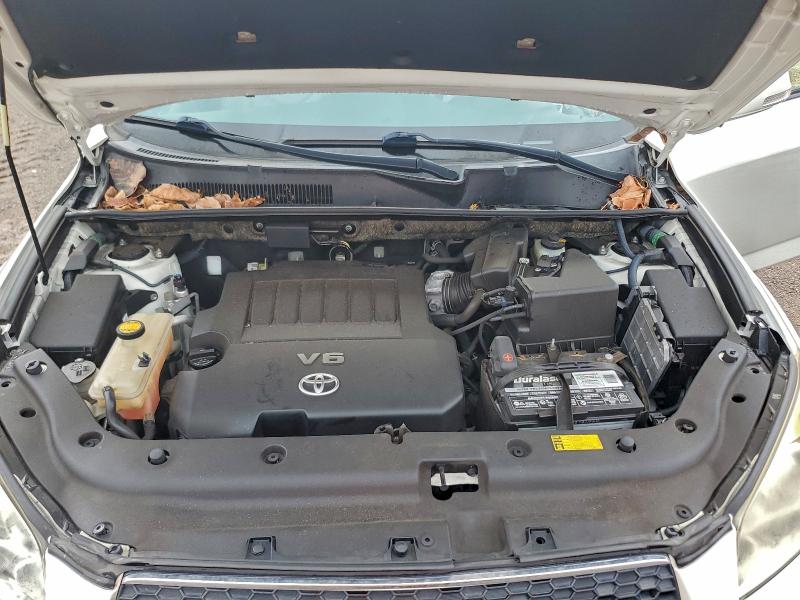 Photo 12 from auction – 2011 TOYOTA RAV4 LIMIT with VIN JTMYK4DV6B5027462