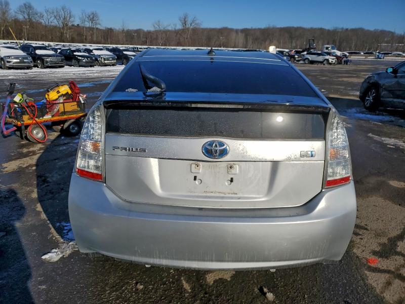 Photo 6 from auction – 2011 TOYOTA PRIUS with VIN JTDKN3DU8B1415542