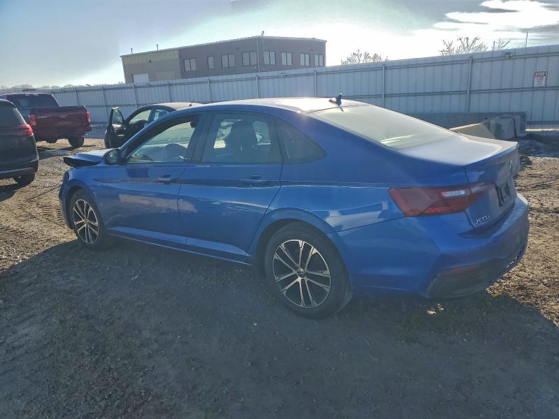 Photo 2 from auction – 2023 VOLKSWAGEN JETTA with VIN 3VWBM7BUXPM018242