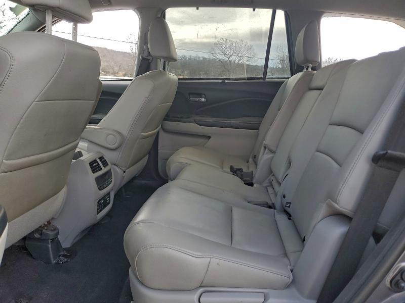 Photo 11 from auction – 2018 HONDA PILOT EXL with VIN 5FNYF6H82JB051615