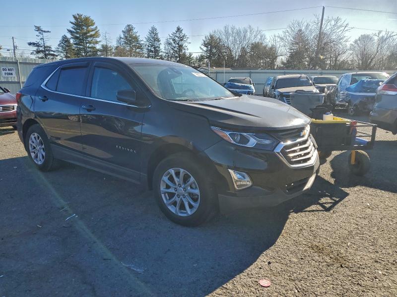 Photo 4 from auction – 2020 CHEVROLET EQUINOX with VIN 3GNAXKEV9LL282668