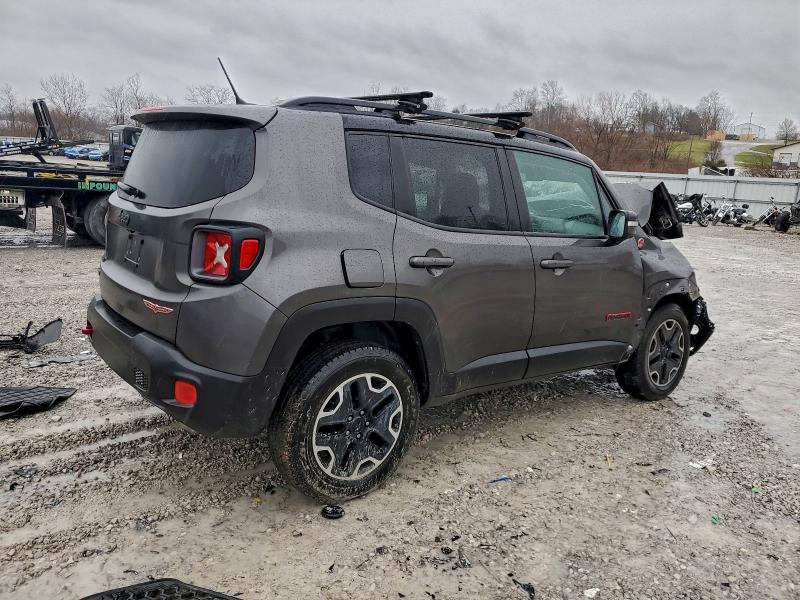 Photo 3 from auction – 2017 JEEP RENEGADE T with VIN ZACCJBCB2HPG63353