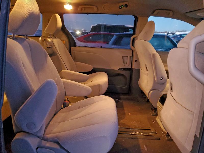 Photo 11 from auction – 2011 TOYOTA SIENNA LE with VIN 5TDKK3DC7BS066411