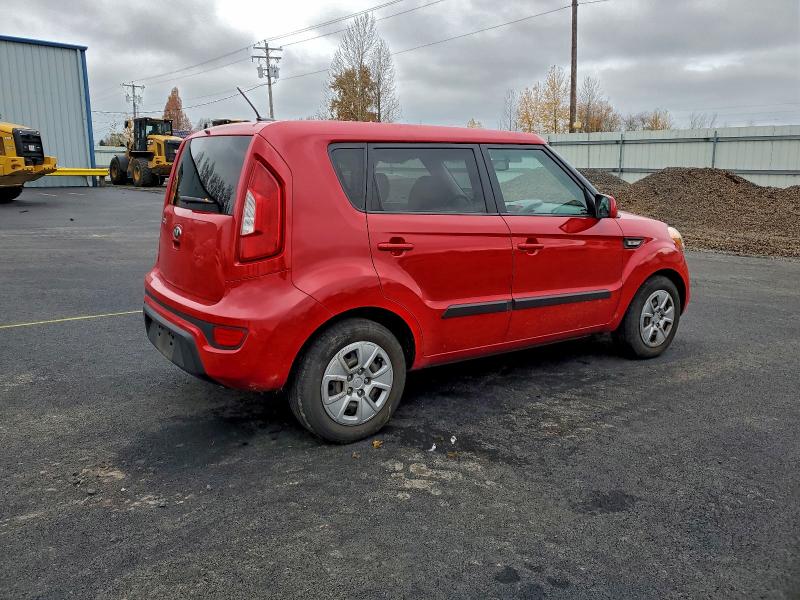 Photo 3 from auction – 2013 KIA SOUL with VIN KNDJT2A56D7508892