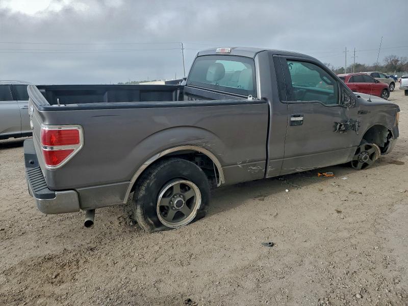Photo 3 from auction – 2011 FORD F150 with VIN 1FTMF1CF5BFD01658