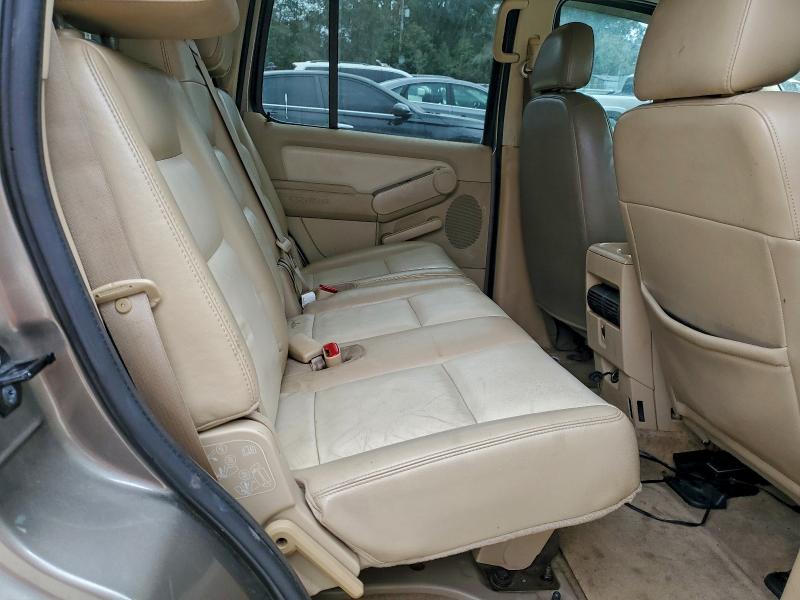 Foto 11 de la subasta – 2006 FORD EXPLORER X con VIN 1FMEU63E66ZA16935