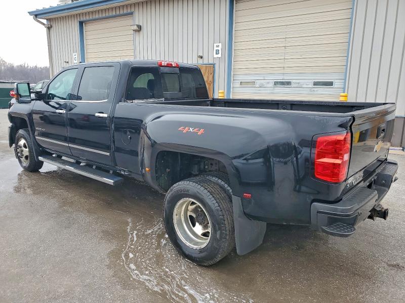 Photo 2 from auction – 2018 CHEVROLET SILVERADO with VIN 1GC4K0CY9JF228378