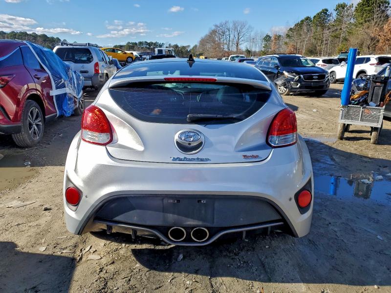 Photo 6 from auction – 2014 HYUNDAI VELOSTER T with VIN KMHTC6AE2EU207941