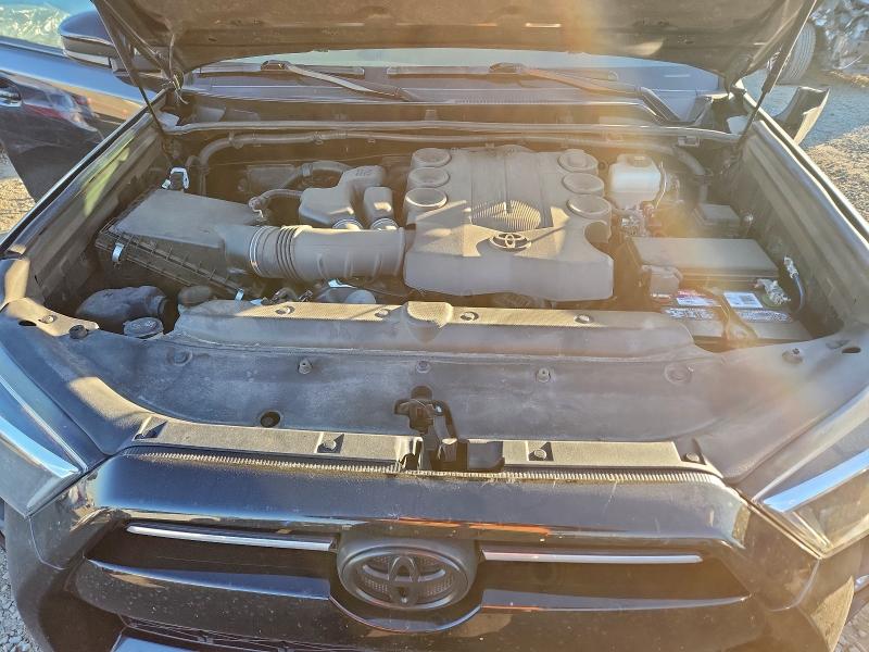 Photo 12 from auction – 2021 TOYOTA 4RUNNER SR with VIN JTEBU5JR8M5891795