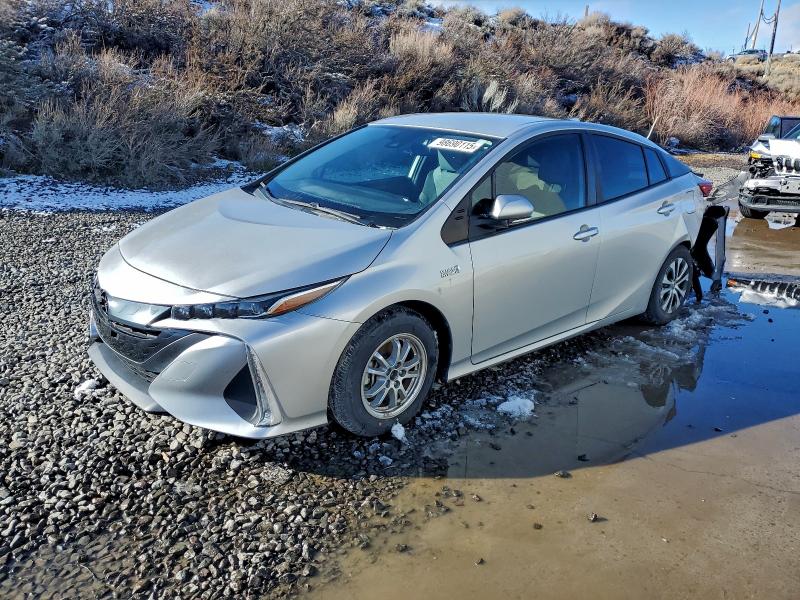 TOYOTA PRIUS PRIM 2021 with VIN JTDKAMFP4M3175941 - Photo from auction