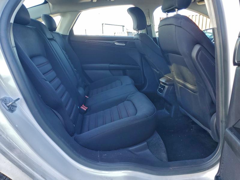 Photo 10 from auction – 2016 FORD FUSION SE with VIN 3FA6P0HDXGR221506