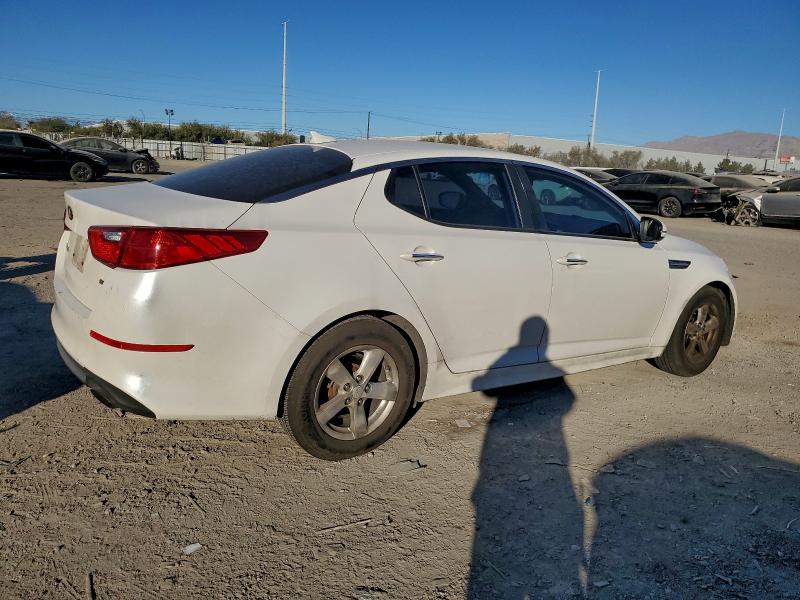 Photo 3 from auction – 2015 KIA OPTIMA LX with VIN KNAGM4A77F5663970