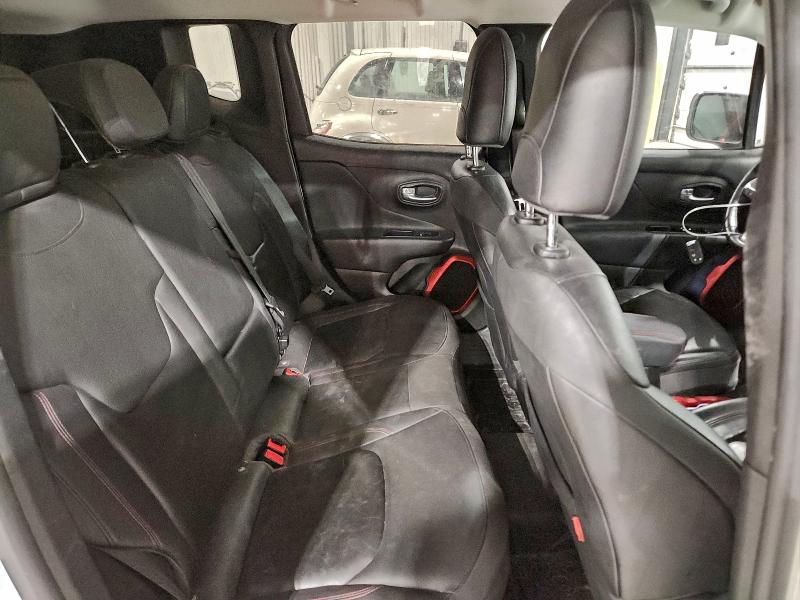 Photo 11 from auction – 2017 JEEP RENEGADE T with VIN ZACCJBCB4HPE65857
