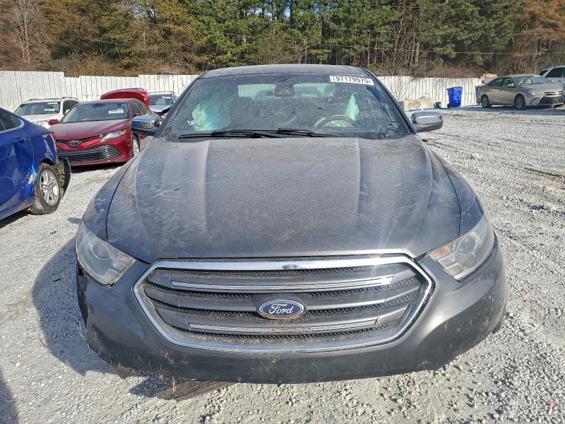Foto 5 de la subasta – 2017 FORD TAURUS LIM con VIN 1FAHP2F8XHG115074