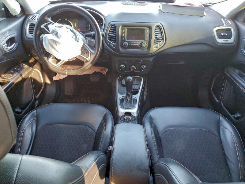 Photo 8 from auction – 2017 JEEP COMPASS LA with VIN 3C4NJDBB8HT680172
