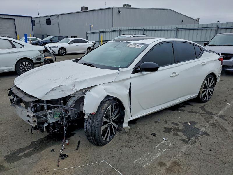 NISSAN ALTIMA SR 2019 with VIN 1N4BL4CV3KN306409 - Photo from auction