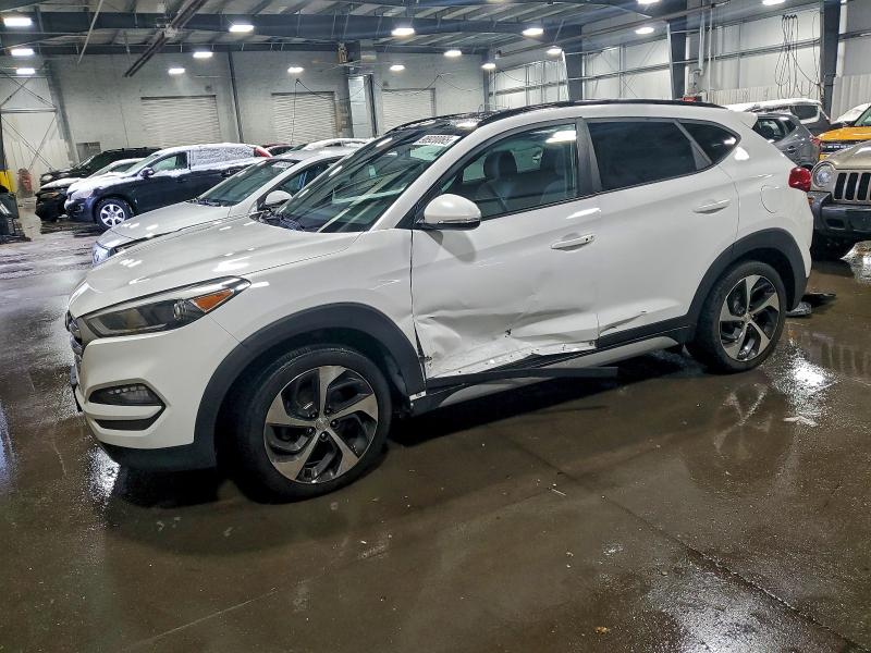 HYUNDAI TUCSON VAL 2018 with VIN KM8J3CA22JU670507 - Photo from auction