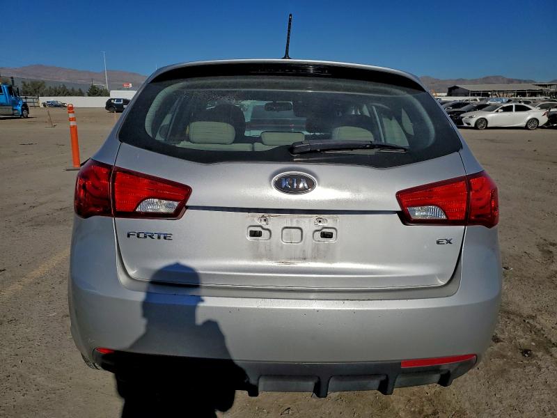 Photo 6 from auction – 2013 KIA FORTE EX with VIN KNAFU5A22D5743714