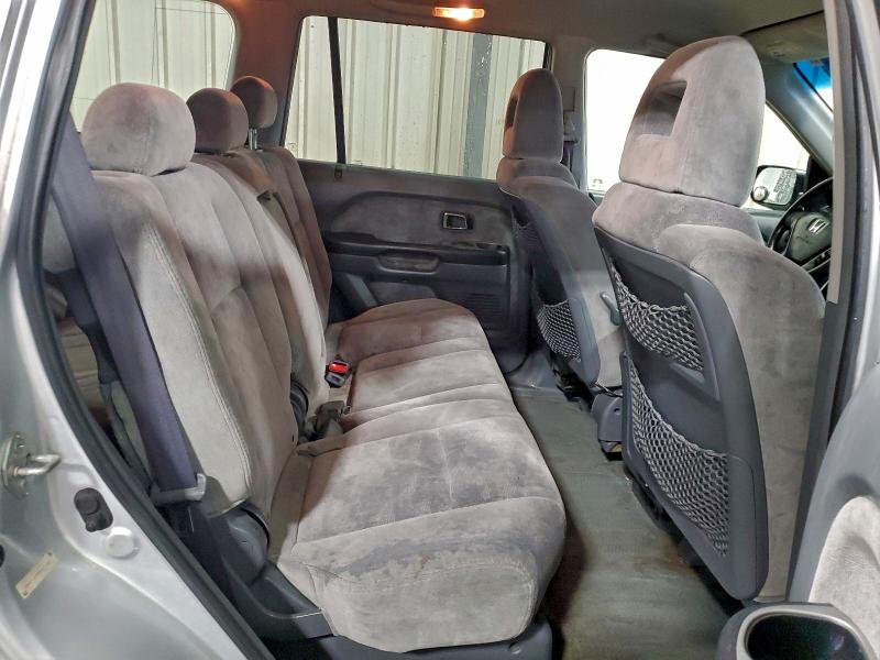 Photo 11 from auction – 2004 HONDA PILOT EX with VIN 2HKYF18454H611567