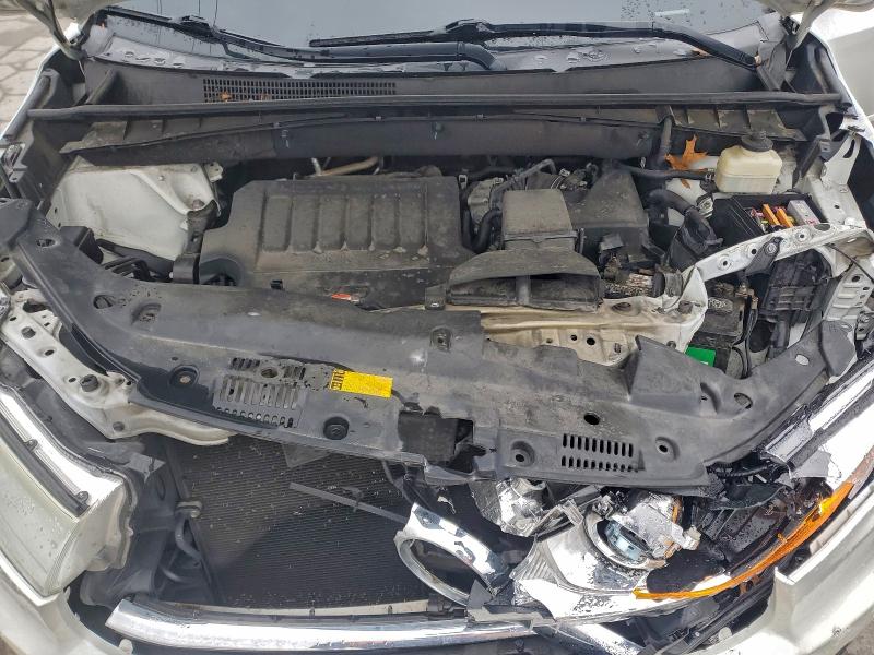 Photo 12 from auction – 2016 TOYOTA HIGHLANDER with VIN 5TDDKRFH7GS243969