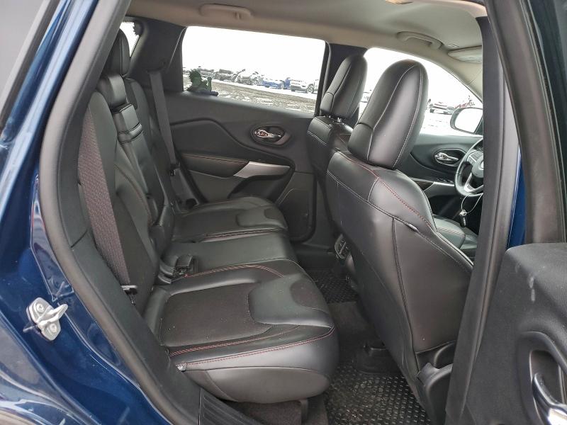 Photo 11 from auction – 2018 JEEP CHEROKEE T with VIN 1C4PJMBX7JD562307