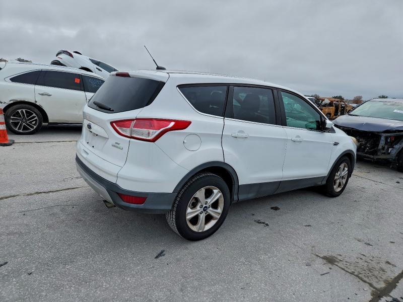 Photo 3 from auction – 2014 FORD ESCAPE SE with VIN 1FMCU0GX0EUB83500
