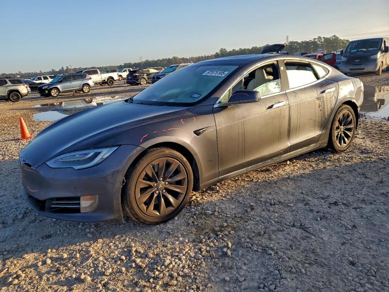 TESLA MODEL S 2018 with VIN 5YJSA1E22JF237274 - Photo from auction