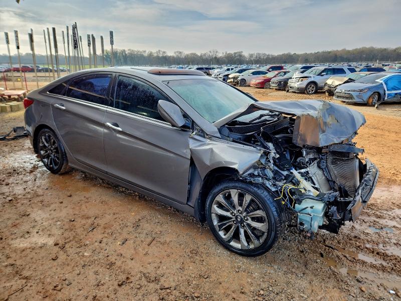 Photo 4 from auction – 2011 HYUNDAI SONATA SE with VIN 5NPEC4AC0BH184715