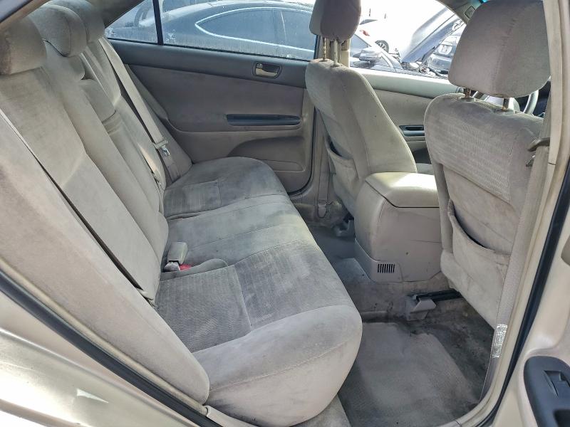 Photo 10 from auction – 2005 TOYOTA CAMRY LE with VIN 4T1BE30K75U023932