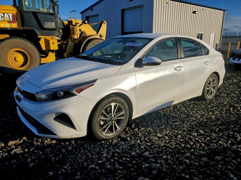 KIA FORTE LX 2023 with VIN 3KPF24AD8PE683824 - Photo from auction