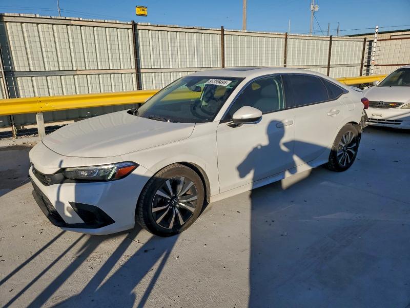 HONDA CIVIC EX 2022 with VIN JHMFE1F76NX000877 - Photo from auction