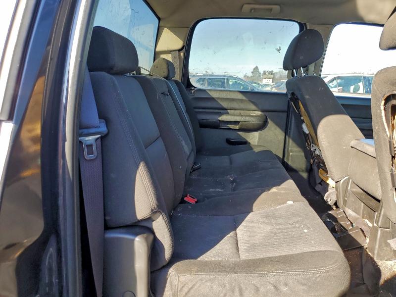 Photo 10 from auction – 2011 CHEVROLET SILVERADO with VIN 3GCPKSEA5BG105802