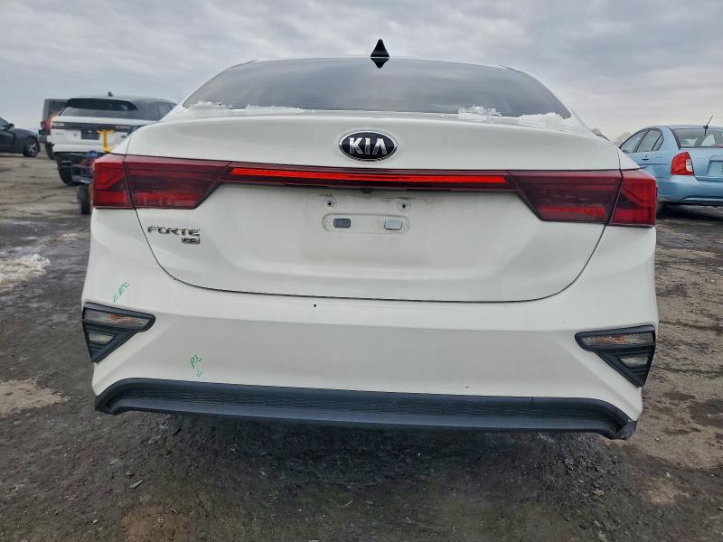 Photo 6 from auction – 2021 KIA FORTE FE with VIN 3KPF24ADXME312899