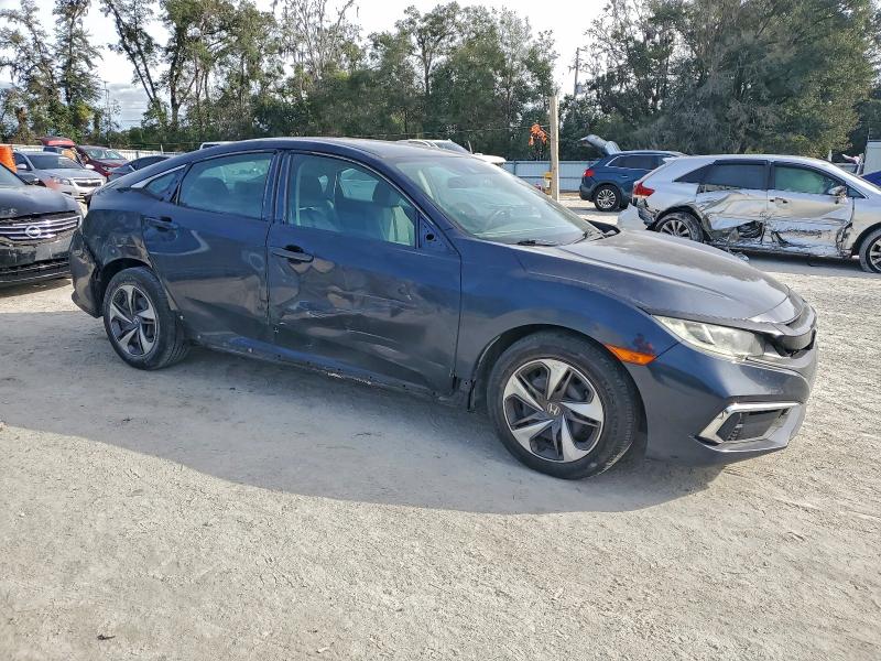 Photo 4 from auction – 2019 HONDA CIVIC LX with VIN 19XFC2F69KE007936