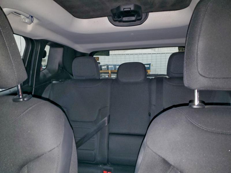 Photo 10 from auction – 2016 JEEP RENEGADE L with VIN ZACCJBBT2GPD26741