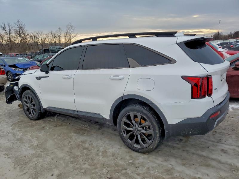 Photo 2 from auction – 2022 KIA SORENTO EX with VIN 5XYRHDLF2NG144741
