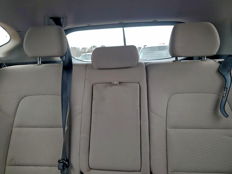 Photo 10 from auction – 2020 HYUNDAI TUCSON SE with VIN KM8J23A42LU179684