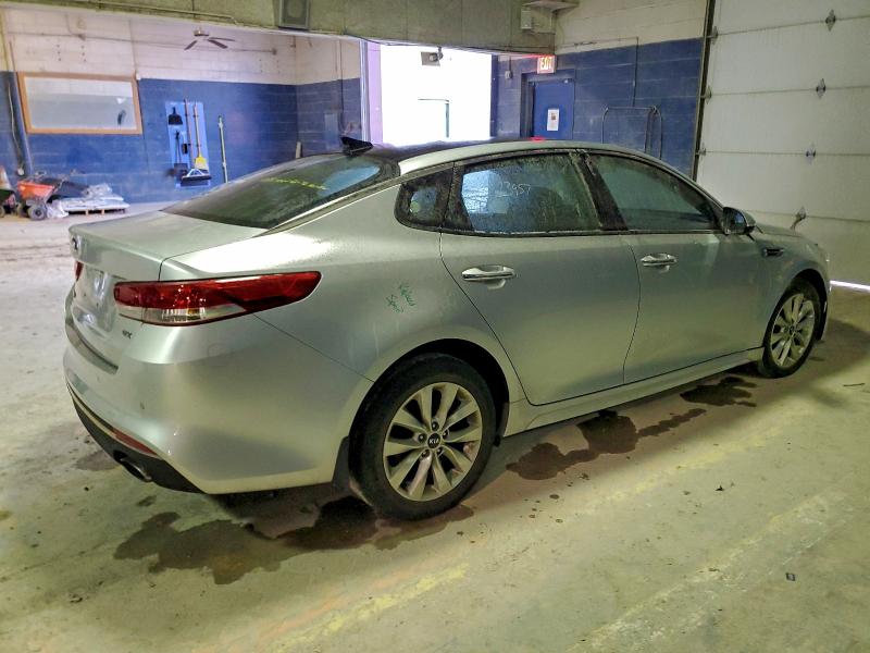 Photo 3 from auction – 2018 KIA OPTIMA EX with VIN 5XXGU4L36JG227774