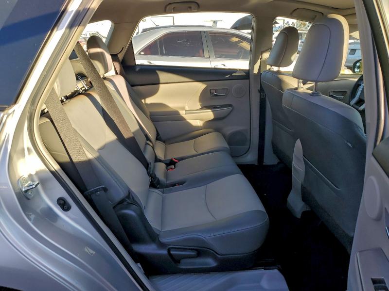 Photo 10 from auction – 2016 TOYOTA PRIUS V with VIN JTDZN3EU9GJ045111