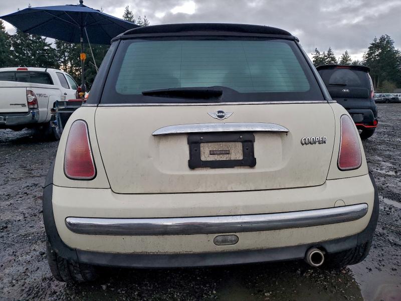Photo 6 from auction – 2004 MINI COOPER with VIN WMWRC33444TJ57823