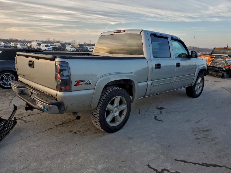 Photo 3 from auction – 2006 CHEVROLET SILVERADO with VIN 2GCEK13T061199138
