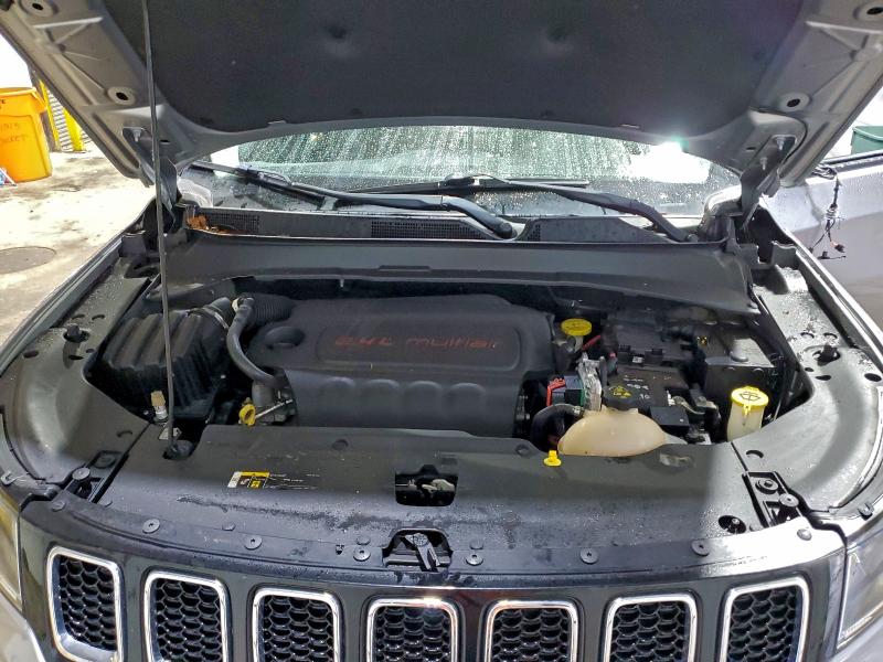 Photo 12 from auction – 2017 JEEP COMPASS with VIN 3C4NJDCB9HT636096